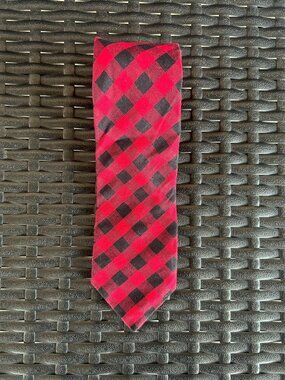 The Children PLACE Red Black Plaid Check Necktie Classic Preppy Boys Dress Tie